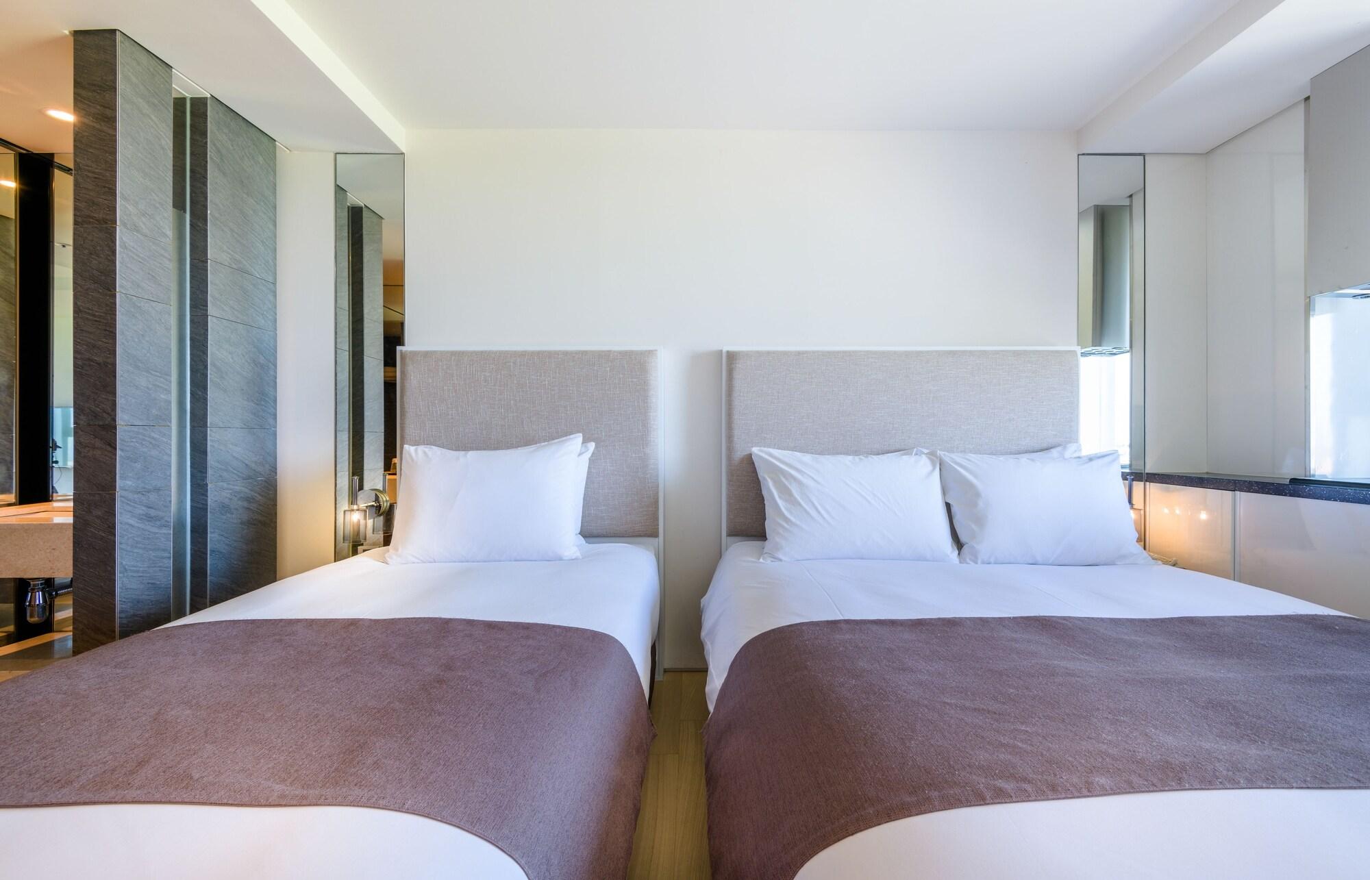 Brown Suites Hotel And Resort Jeju Exteriör bild